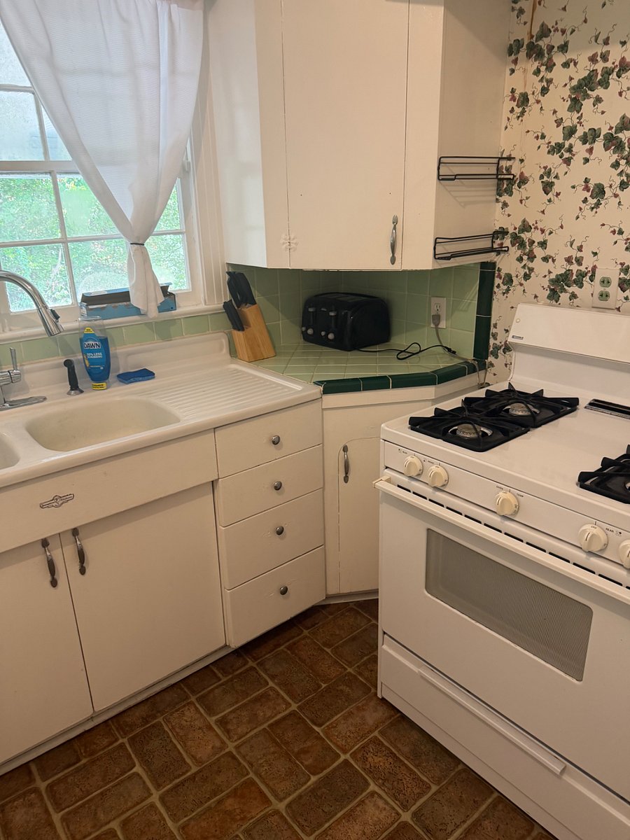 Furnished Finder property 1043592_1 photo 3