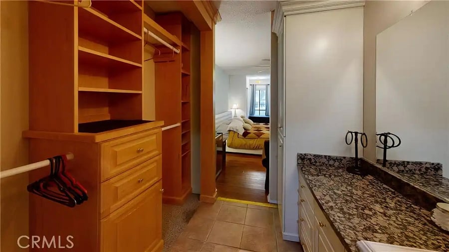 Furnished Finder property 1043597_1 photo 10