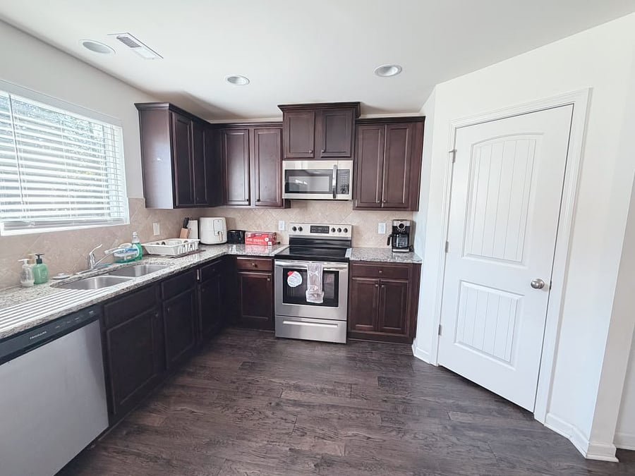 Furnished Finder property 1043601_1 photo 11