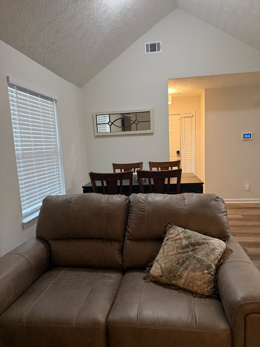 Furnished Finder property 1043608_1 photo 3