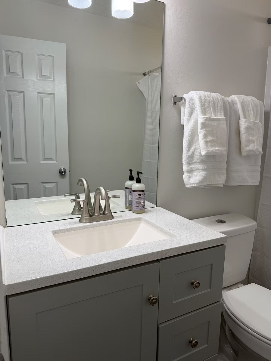 Furnished Finder property 1043608_1 photo 14
