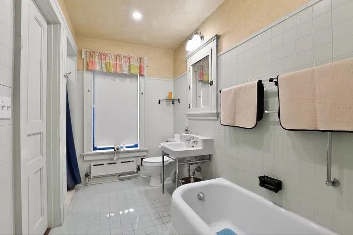 Furnished Finder property 1043620_1 photo 16