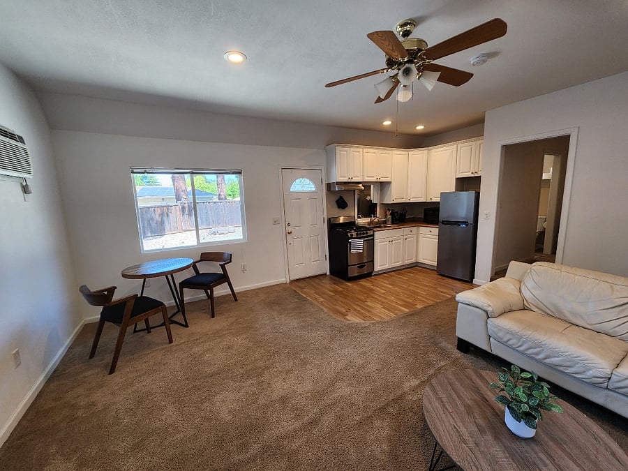 Furnished Finder property 1043627_1 photo 4