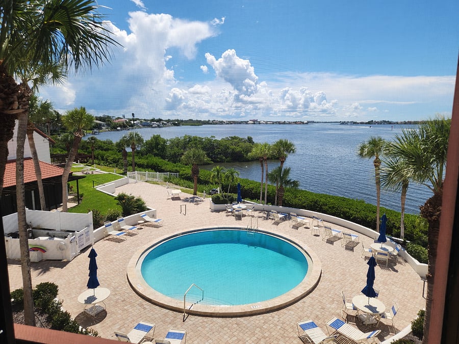 Furnished Finder property 1043652_1 photo 2