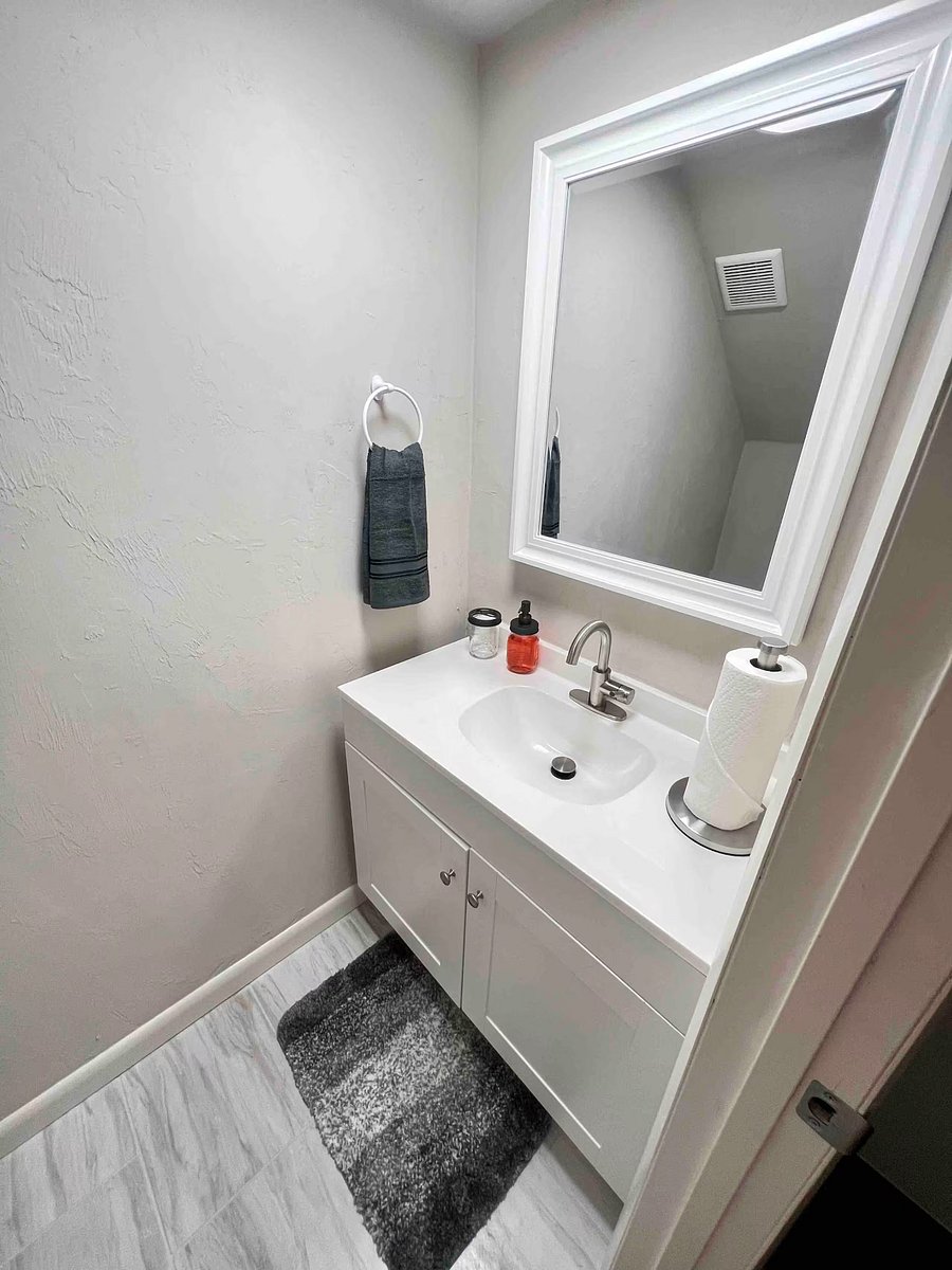 Downstairs half bathroom