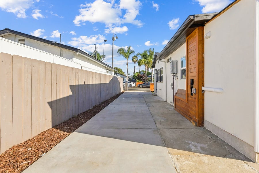 Furnished Finder property 1043686_1 photo 3