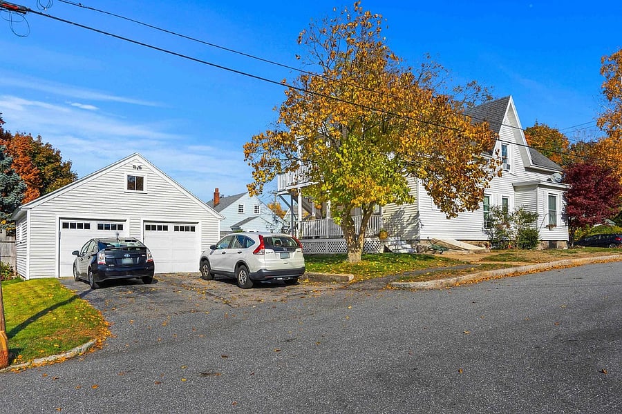 Garge and off street parking