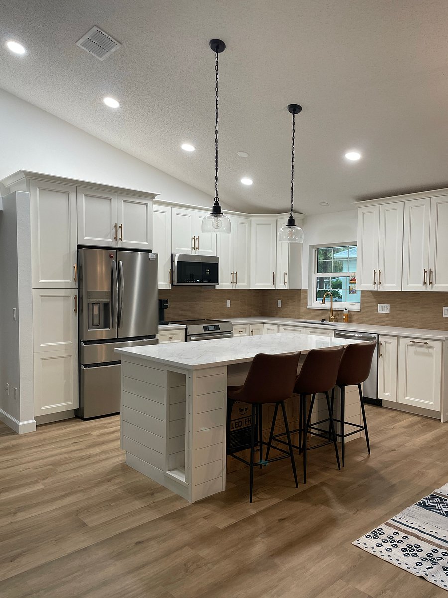 Gourmet kitchen with induction cooktop