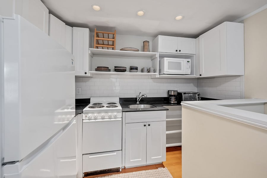 Furnished Finder property 1043728_1 photo 3