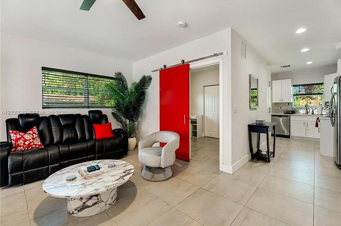 Furnished Finder property 1043744_1 photo 7