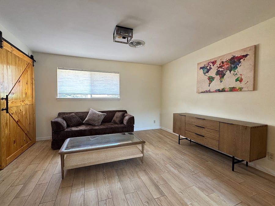 Furnished Finder property 1043751_1 photo 10