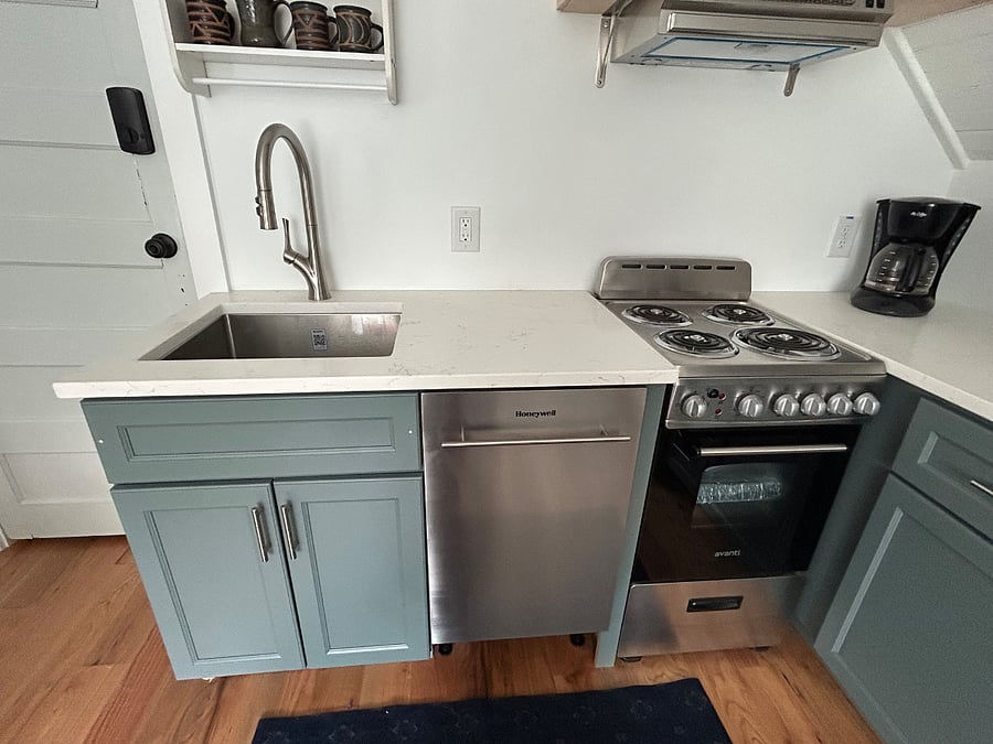 Furnished Finder property 1043755_1 photo 8