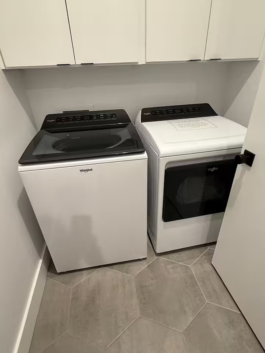 Furnished Finder property 1043773_1 photo 17