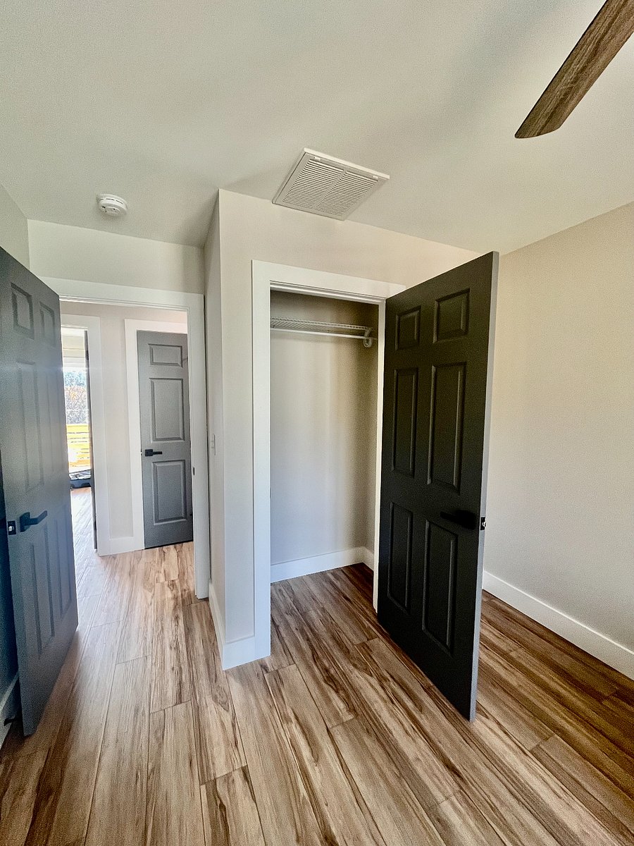 Furnished Finder property 1043789_1 photo 12