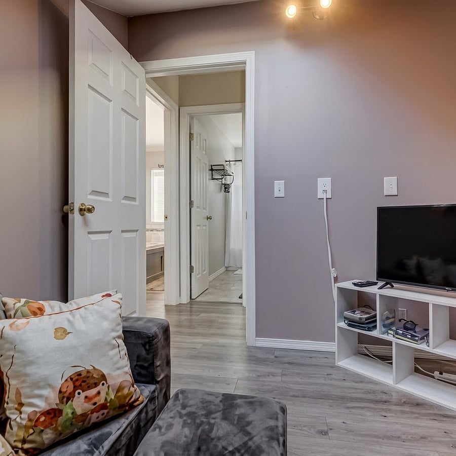Furnished Finder property 1043825_1 photo 9