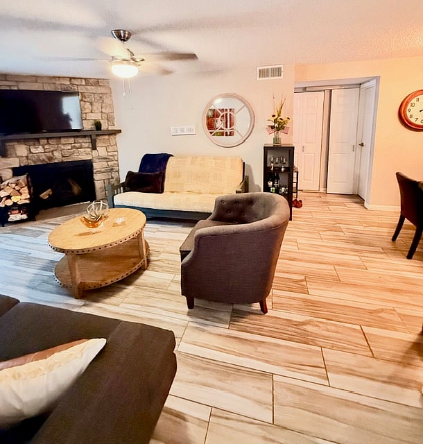 Furnished Finder property 1043834_1 photo 3