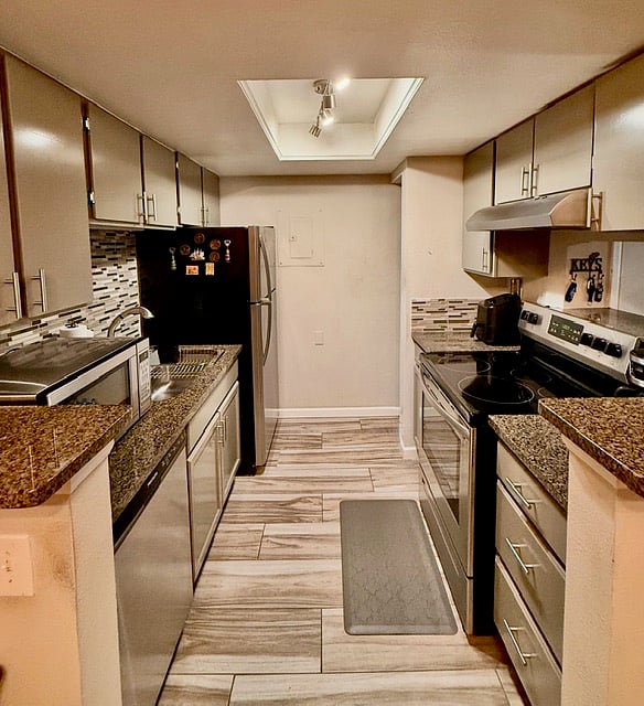 Furnished Finder property 1043834_1 photo 6