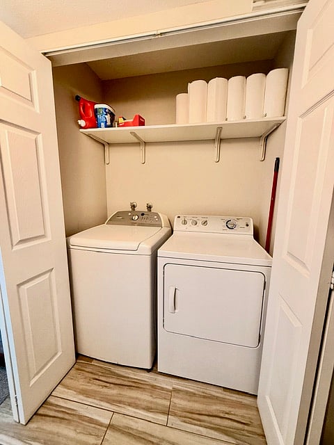 Furnished Finder property 1043834_1 photo 12