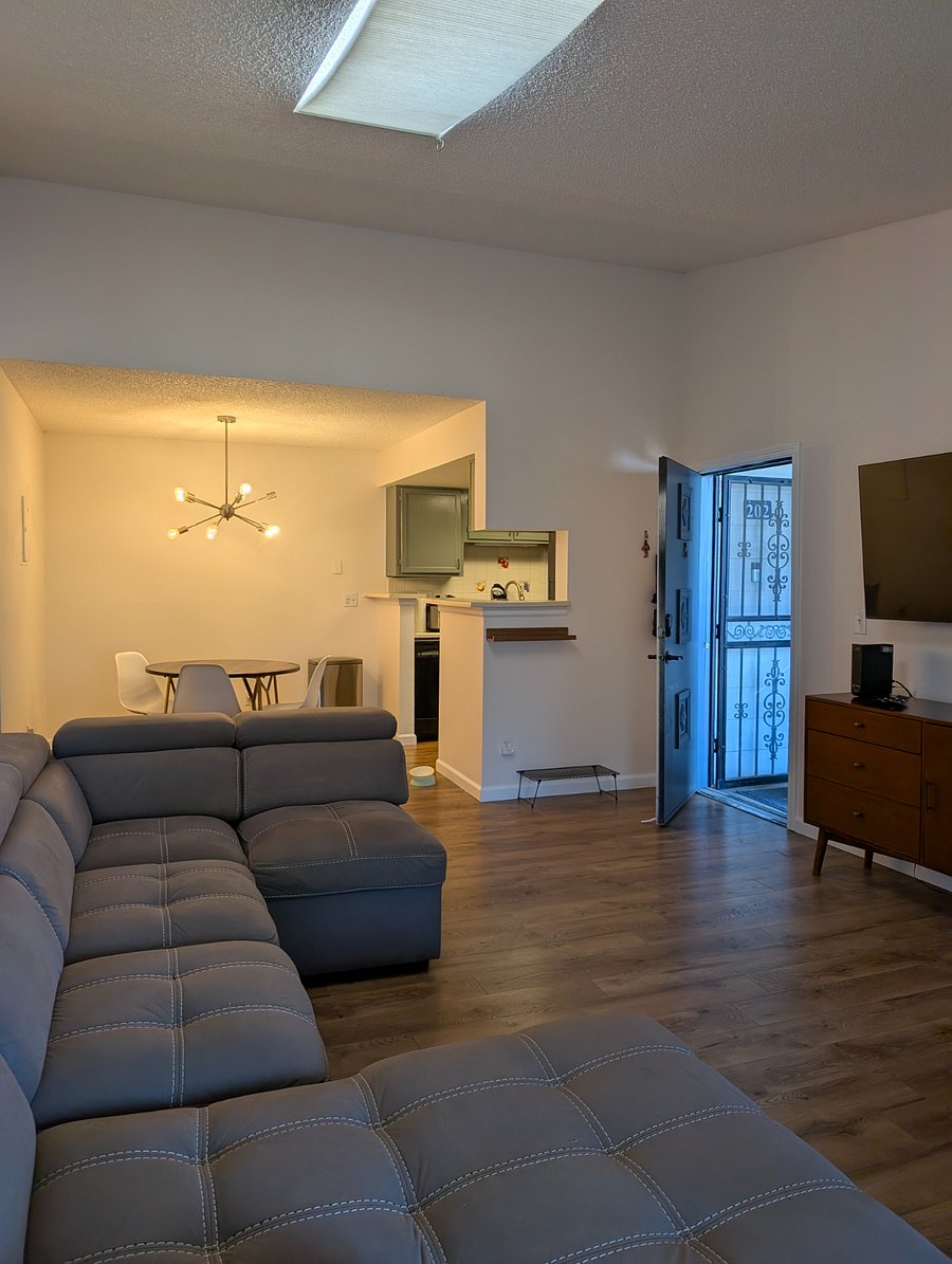Furnished Finder property 1043841_1 photo 2