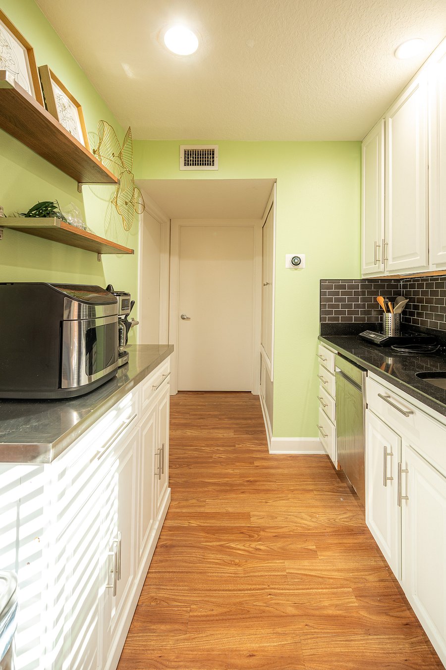 Furnished Finder property 1043844_1 photo 4