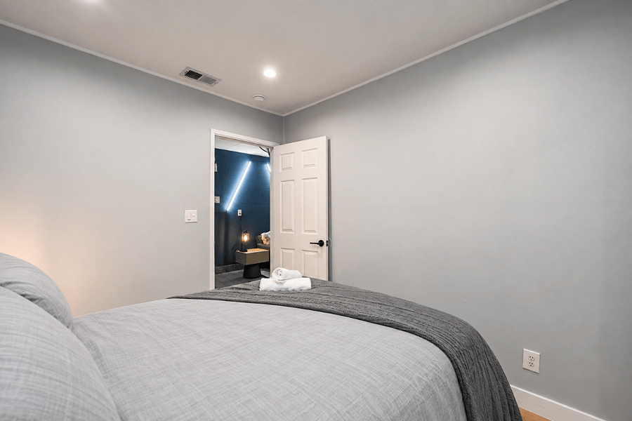 Furnished Finder property 1043858_1 photo 3