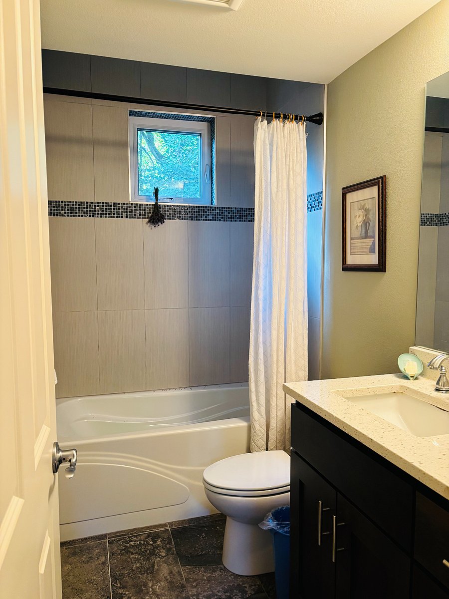 Furnished Finder property 1043865_1 photo 9