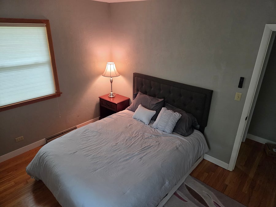 Queen bed