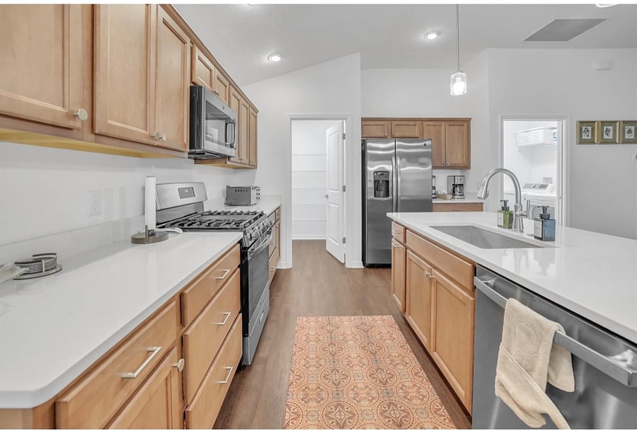 Furnished Finder property 1043890_1 photo 8