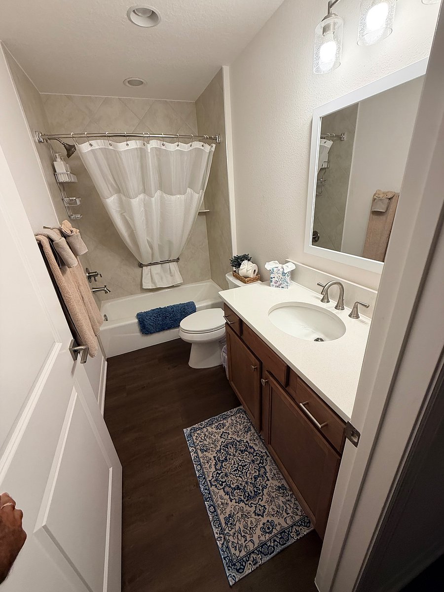 Furnished Finder property 1043890_1 photo 17