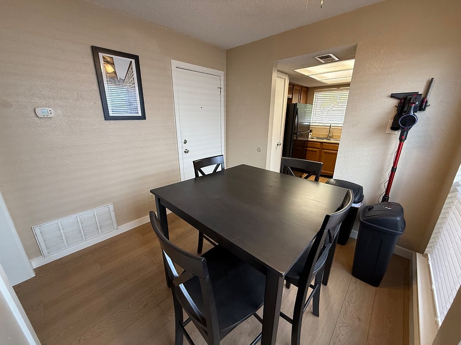 Furnished Finder property 1043902_1 photo 2