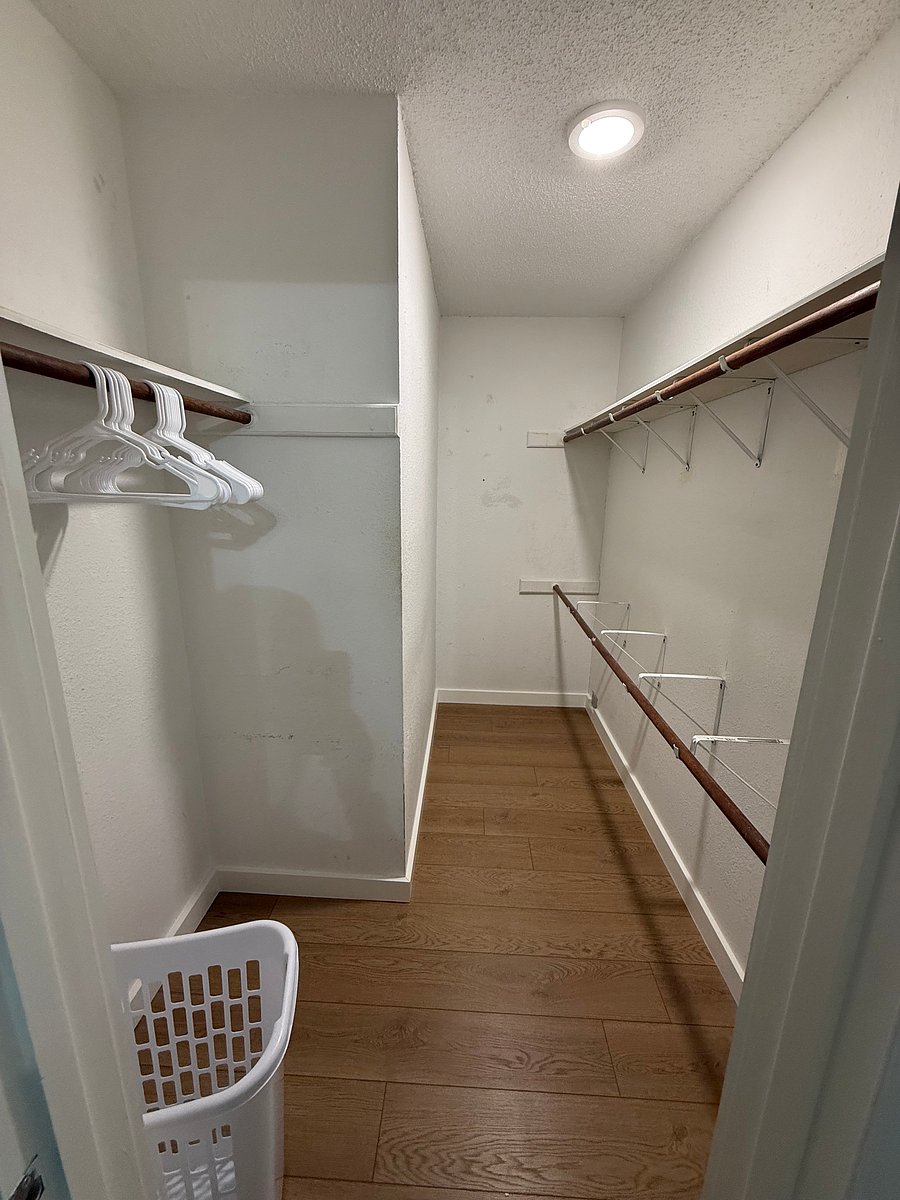 Furnished Finder property 1043902_1 photo 9