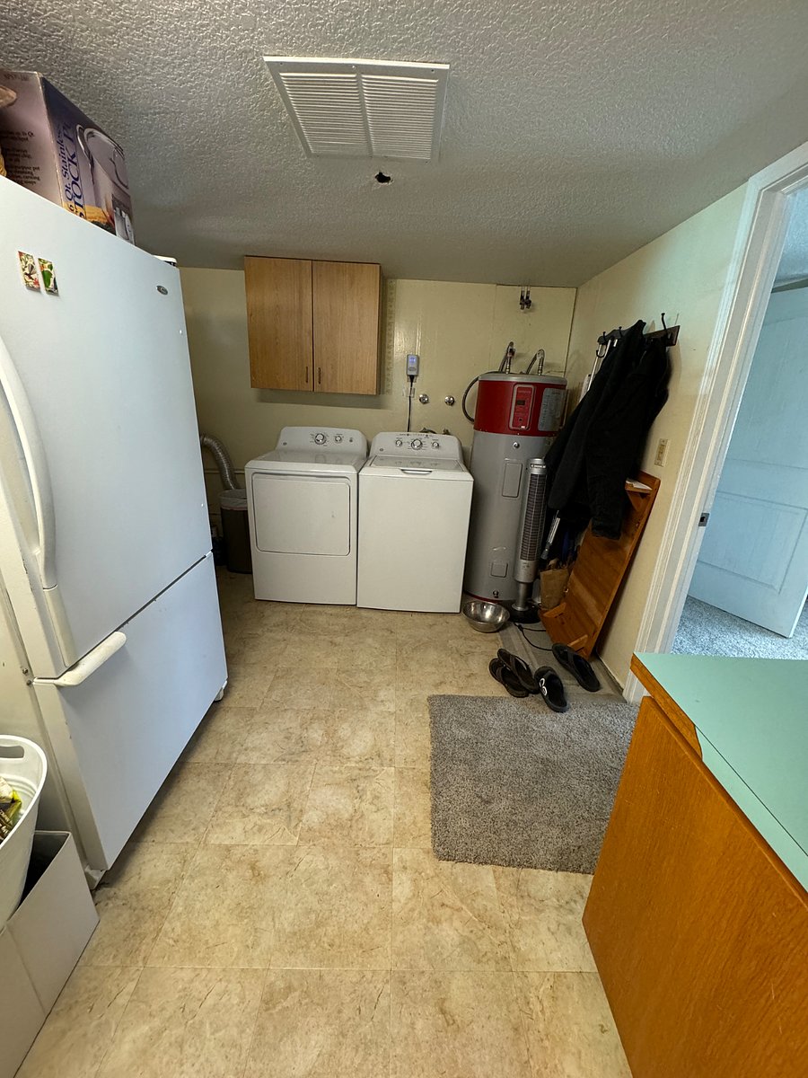 Utility/mudroom