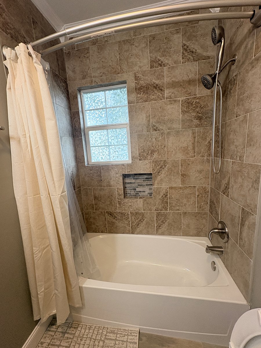 Furnished Finder property 1043924_1 photo 8
