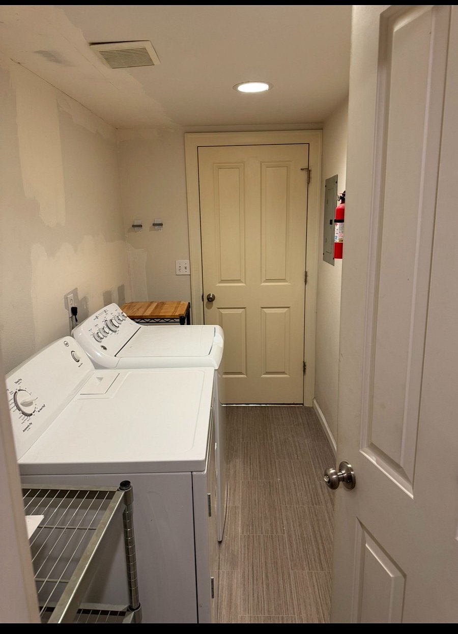 Furnished Finder property 1043936_1 photo 14