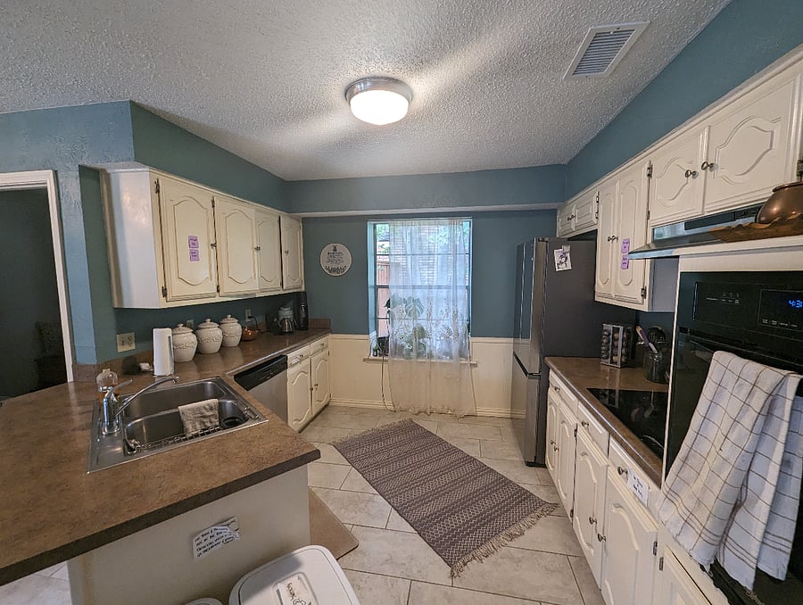 Furnished Finder property 1043937_1 photo 4