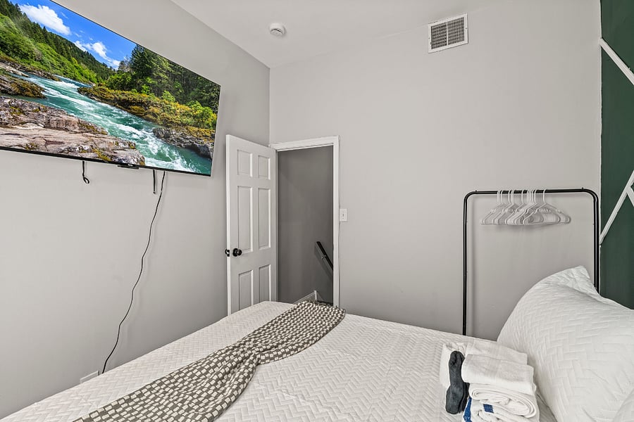 Furnished Finder property 1043939_1 photo 12