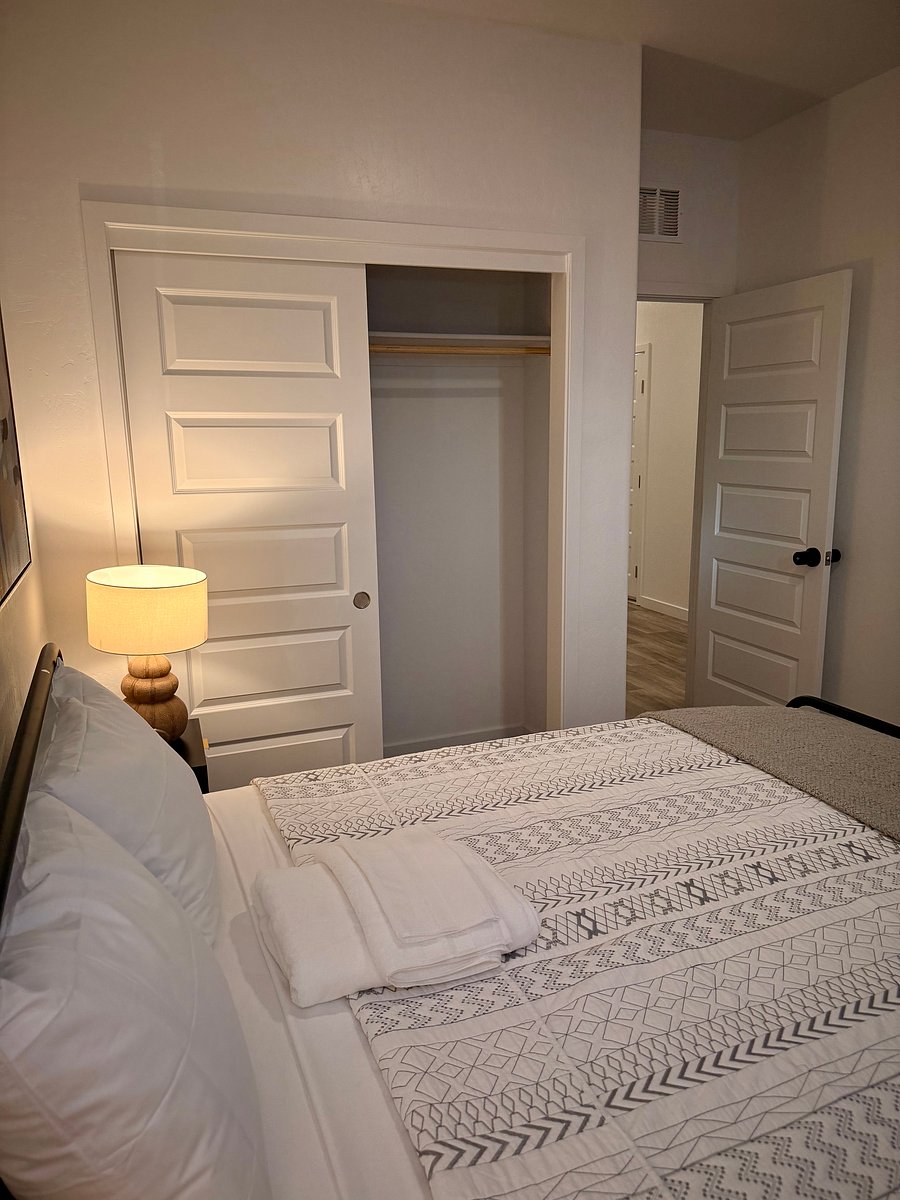 Furnished Finder property 1043941_1 photo 30