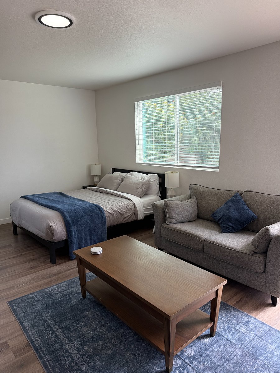 Furnished Finder property 1043955_1 photo 3