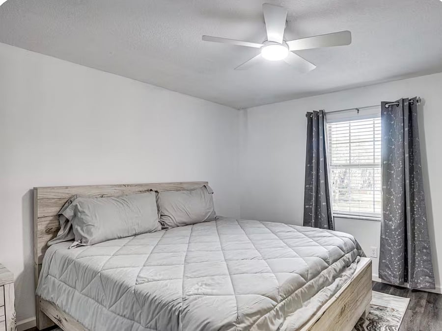 Furnished Finder property 1043961_1 photo 11