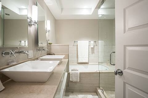 3rd floor bathroom