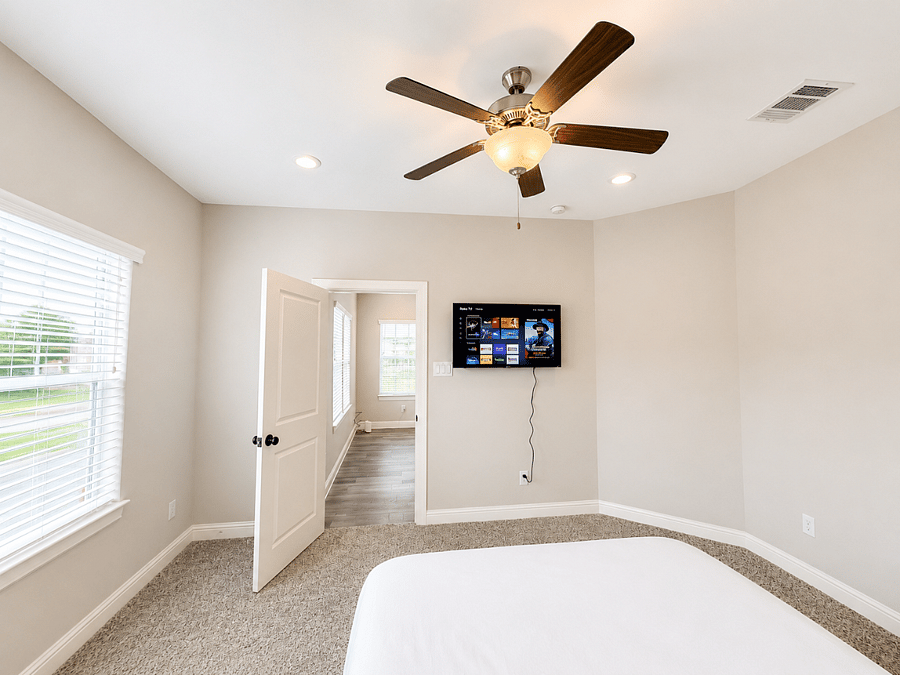 Furnished Finder property 1044000_1 photo 21