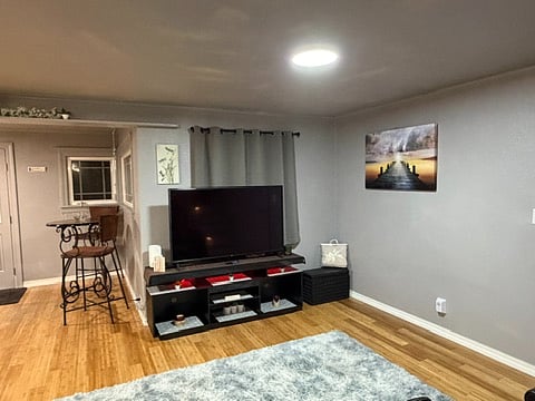 Furnished Finder property 1044006_1 photo 3