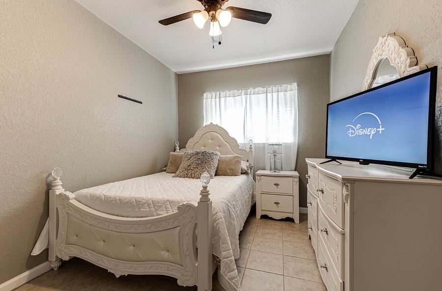 Bedroom 4 with full size memory foam bed.
