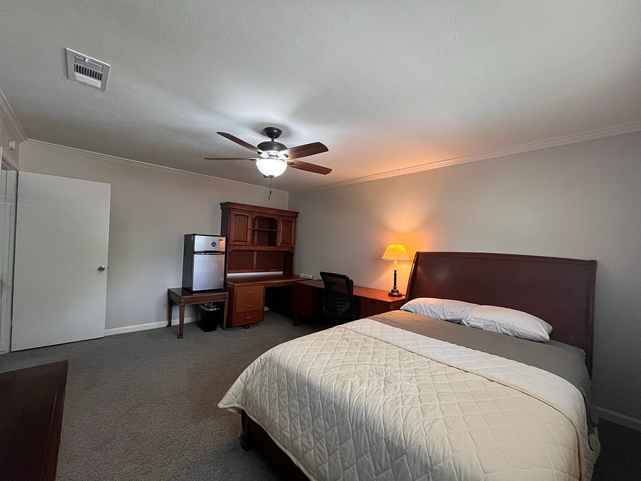 Furnished Finder property 1044019_1 photo 3