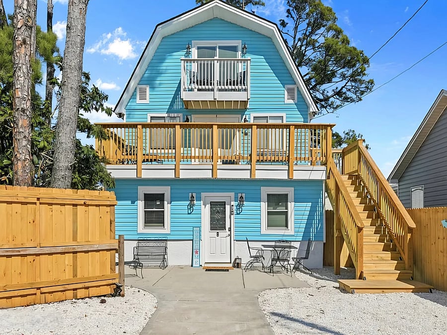 Coastal Retreat - private second-floor residence in Panama City Beach