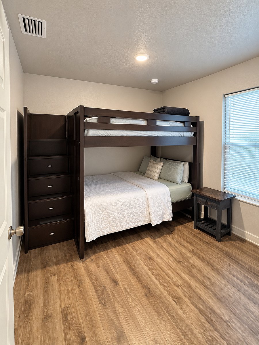 Furnished Finder property 1044034_1 photo 4