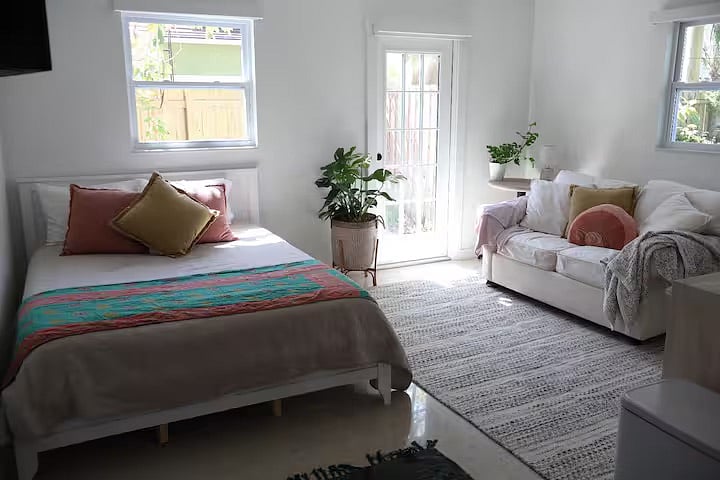 Furnished Finder property 1044039_1 photo 1