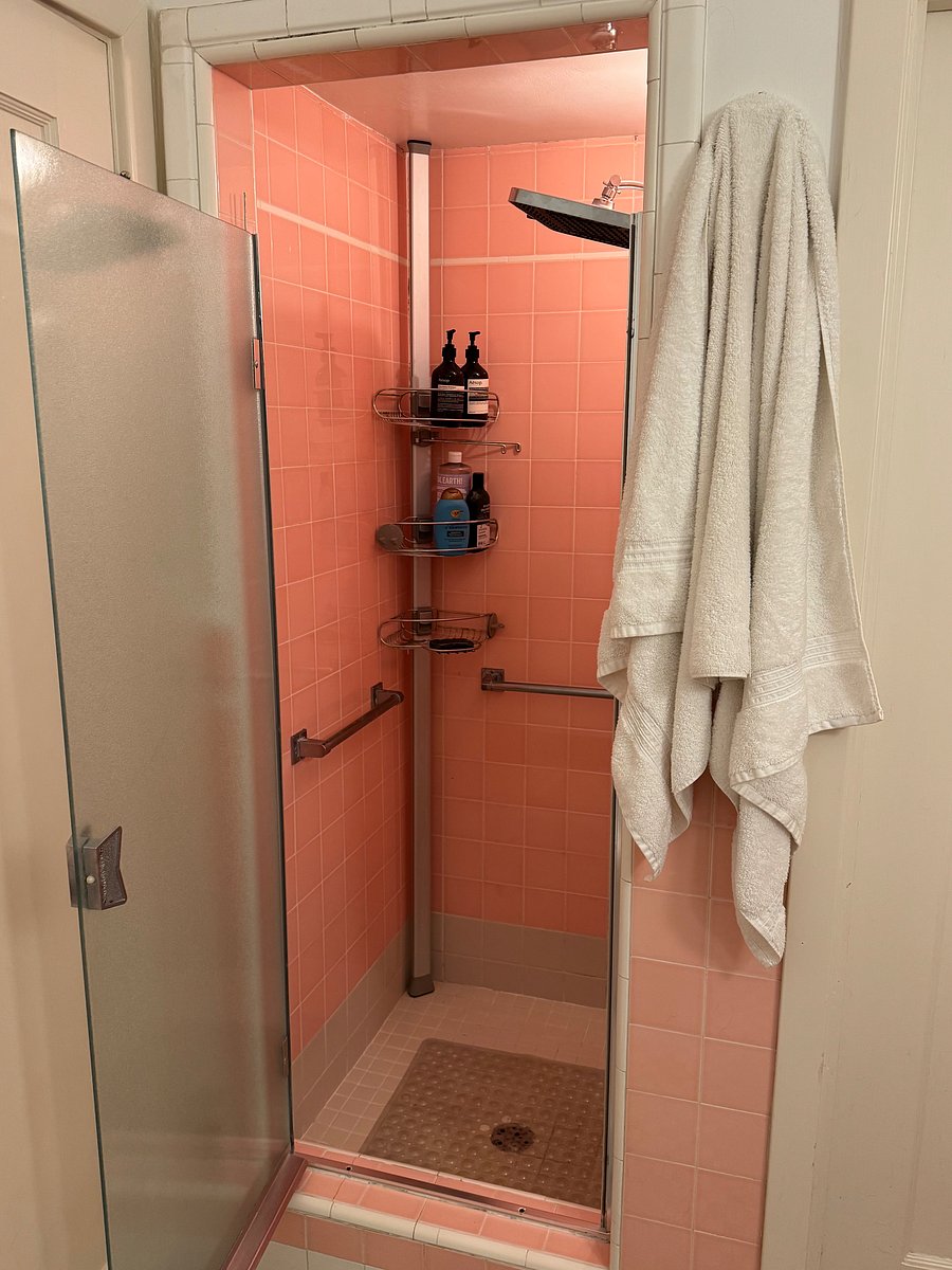 Furnished Finder property 1044041_1 photo 9