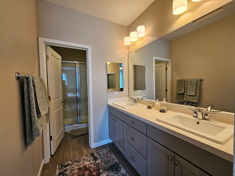 Secondary bathroom