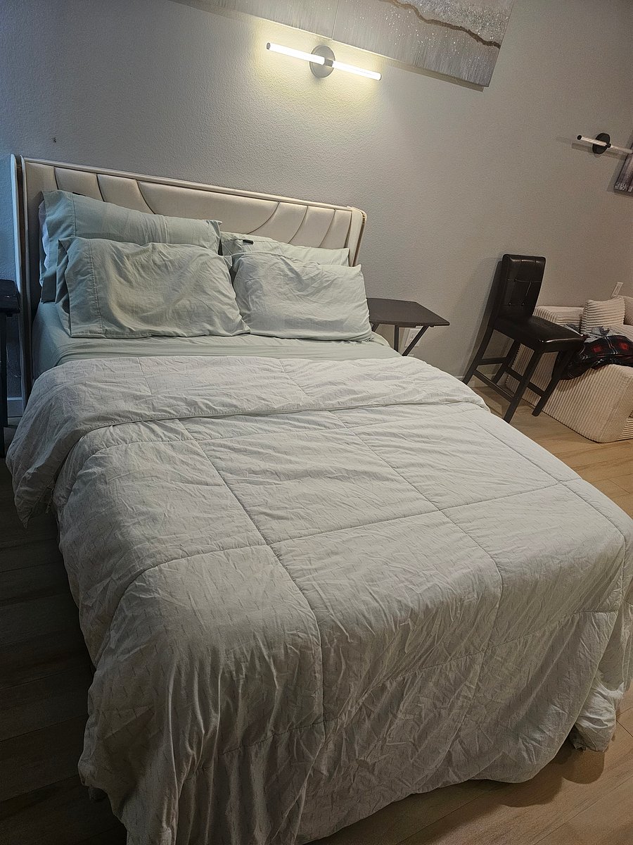 Furnished Finder property 1044104_1 photo 13
